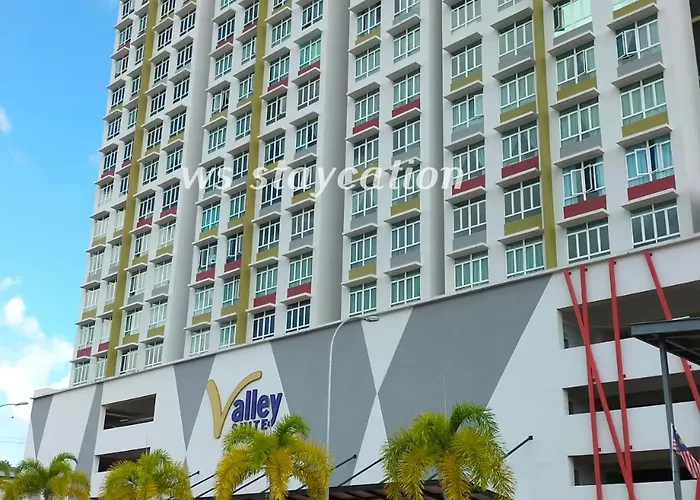 Mahkota Valley Suite Indera Mahkota Kuantan #Netflix