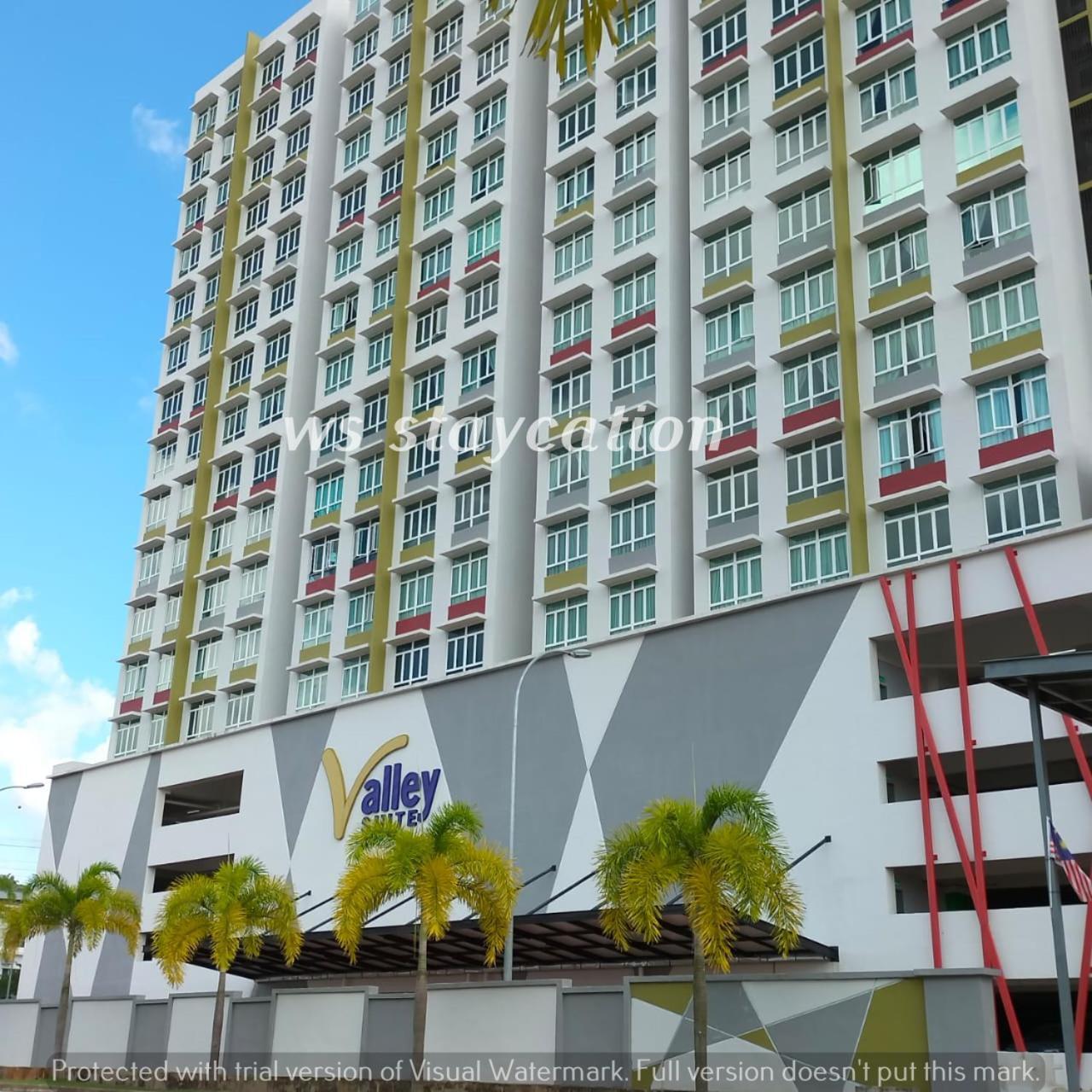 Mahkota Valley Indera Mahkota #netflix Apartment